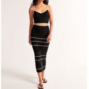 Abercrombie Mid Rise Crochet-Style Maxi Skirt in black / white